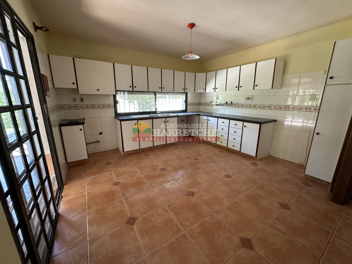 Casa ID.496 -  Casa en venta en Progreso, 3 dorm, 3 baños, cochera y parrillero! 