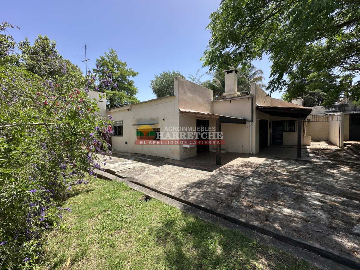 Casa ID.496 -  Casa en venta en Progreso, 3 dorm, 3 baños, cochera y parrillero! 