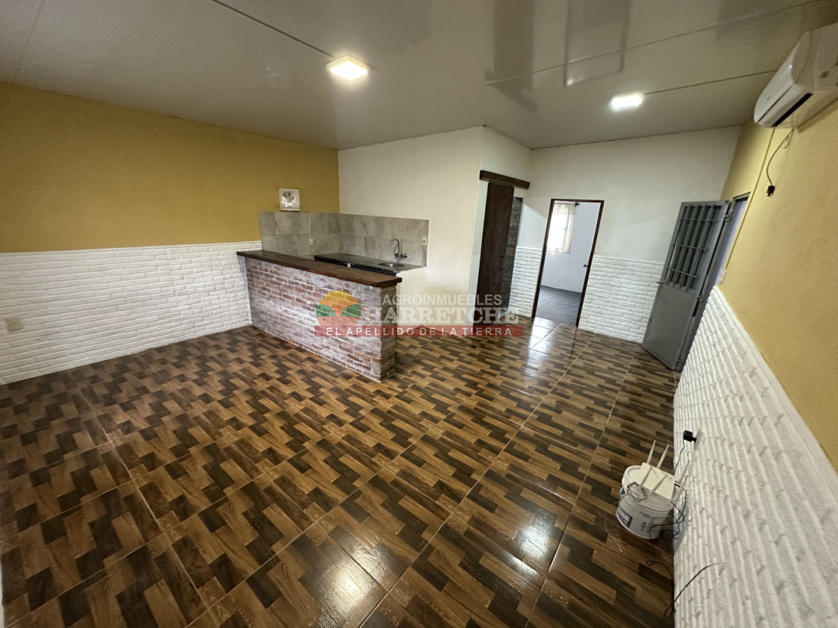 Casa ID.542 - Vendo casa en Progreso, Villa Felicidad, 1 dorm, cocina, garaje barbacoa AH-3364