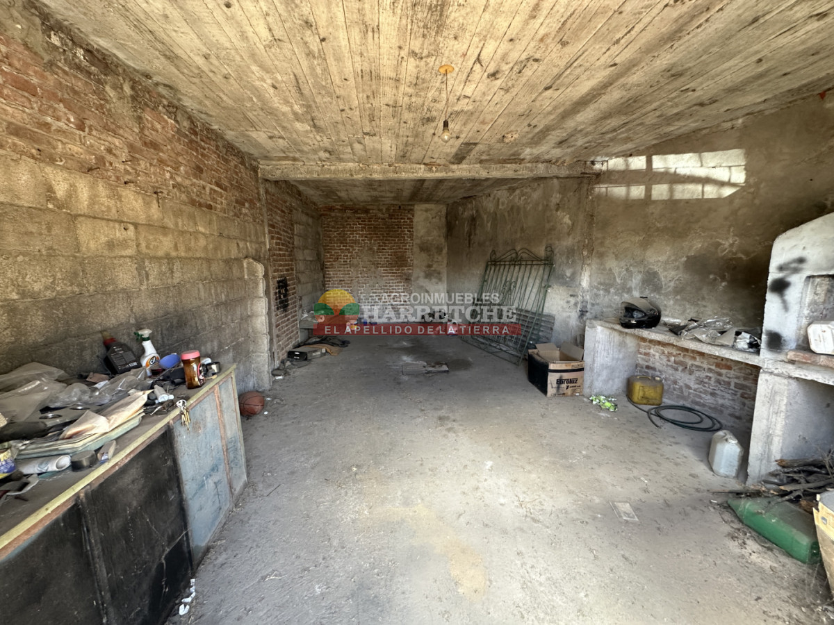 Casa ID.504 - Casa en venta Progreso, terreno esquina buena costrucción.