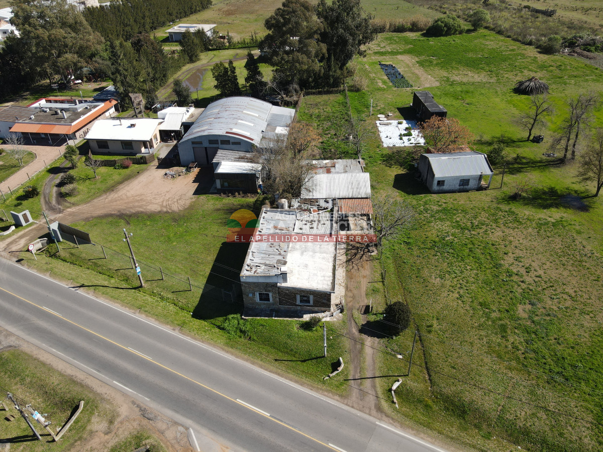 Casa ID.481 - Casa en venta en Canelón Chico, sobre ruta.