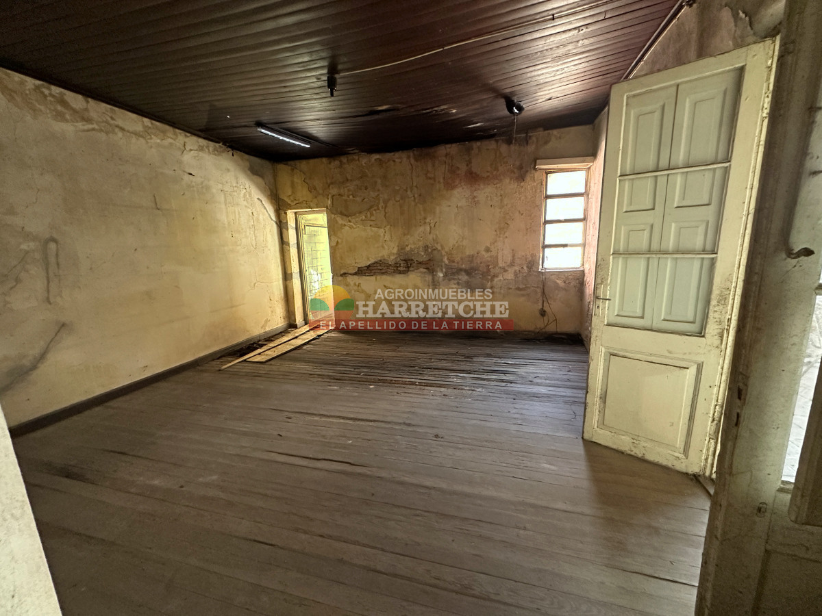 Casa ID.477 - Casa en venta Las Piedras, ideal para inversores, céntrica.