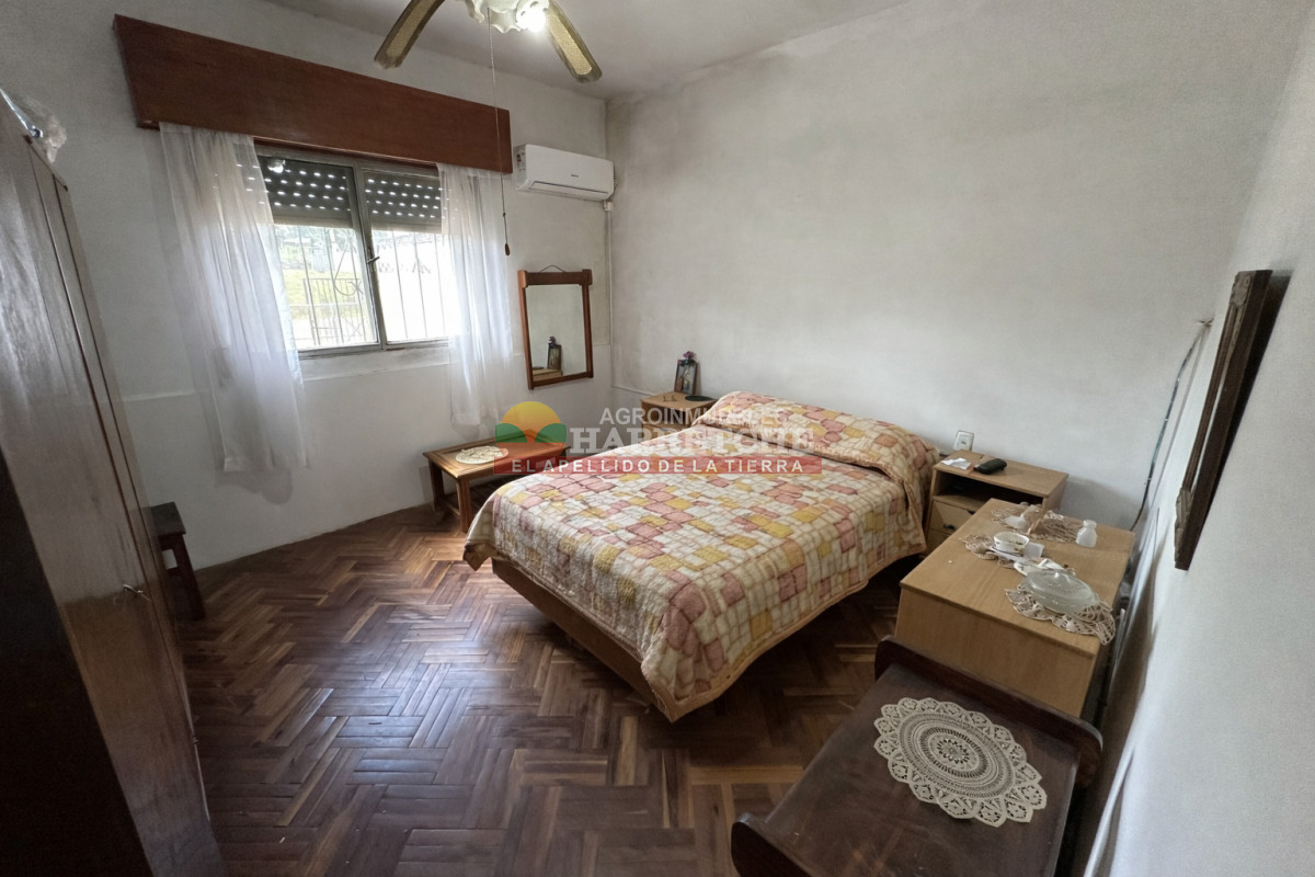 Casa ID.504 - Casa en venta Progreso, terreno esquina buena costrucción.