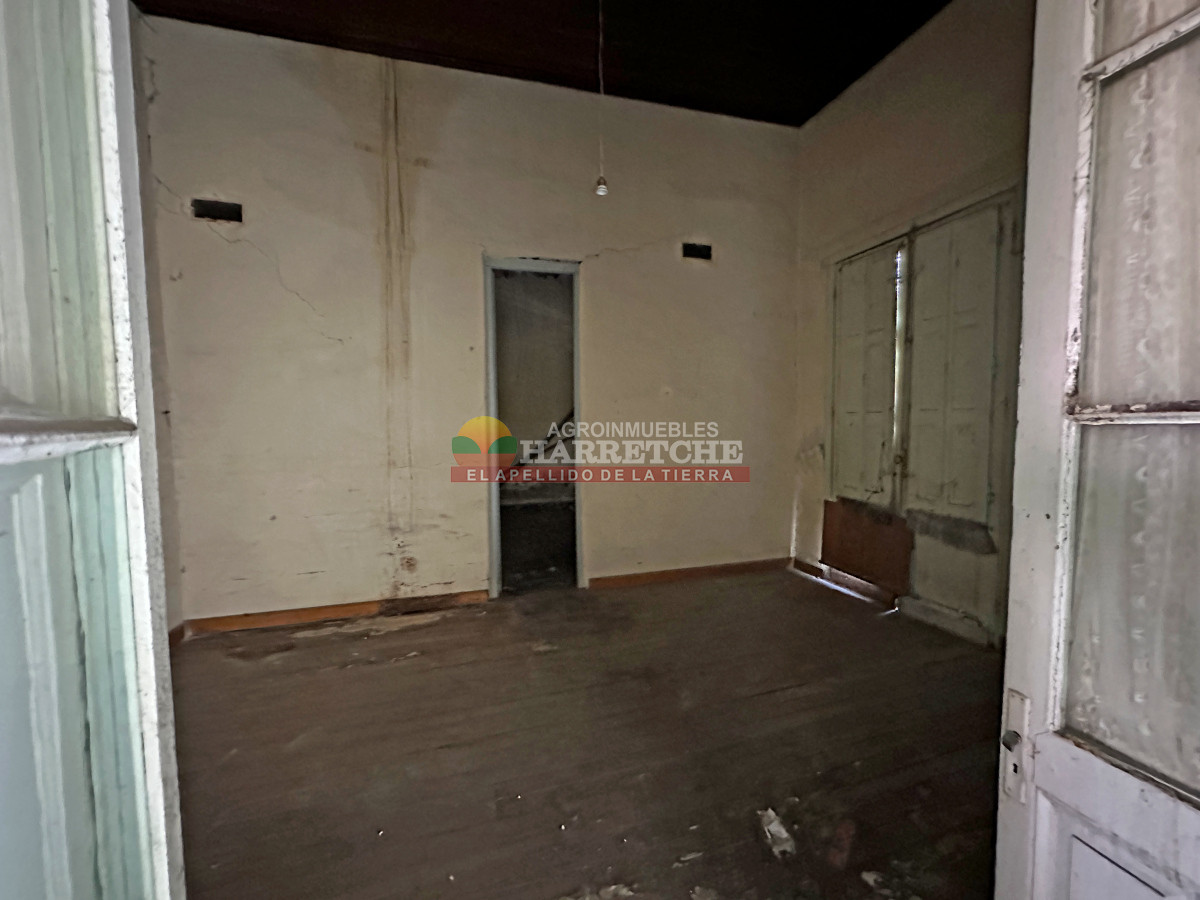 Casa ID.477 - Casa en venta Las Piedras, ideal para inversores, céntrica.