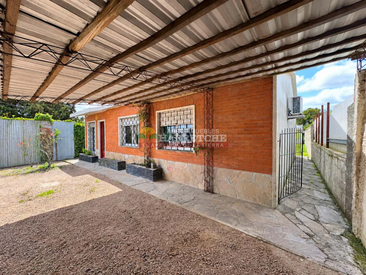 Casa ID.541 - Alquilo casa en Progreso, 3 dormitorios, living comedor, patio! 