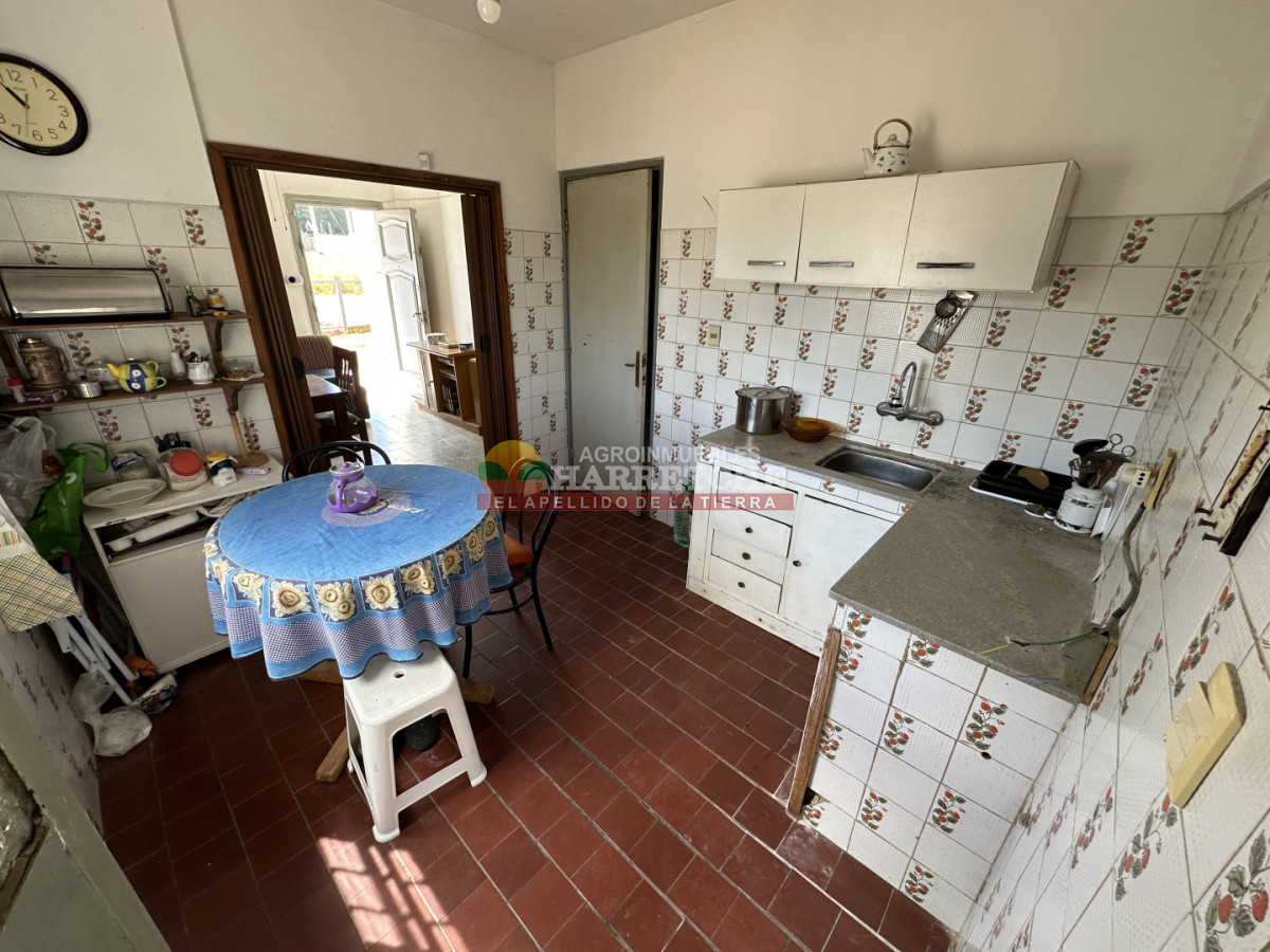 Casa ID.504 - Casa en venta Progreso, terreno esquina buena costrucción.