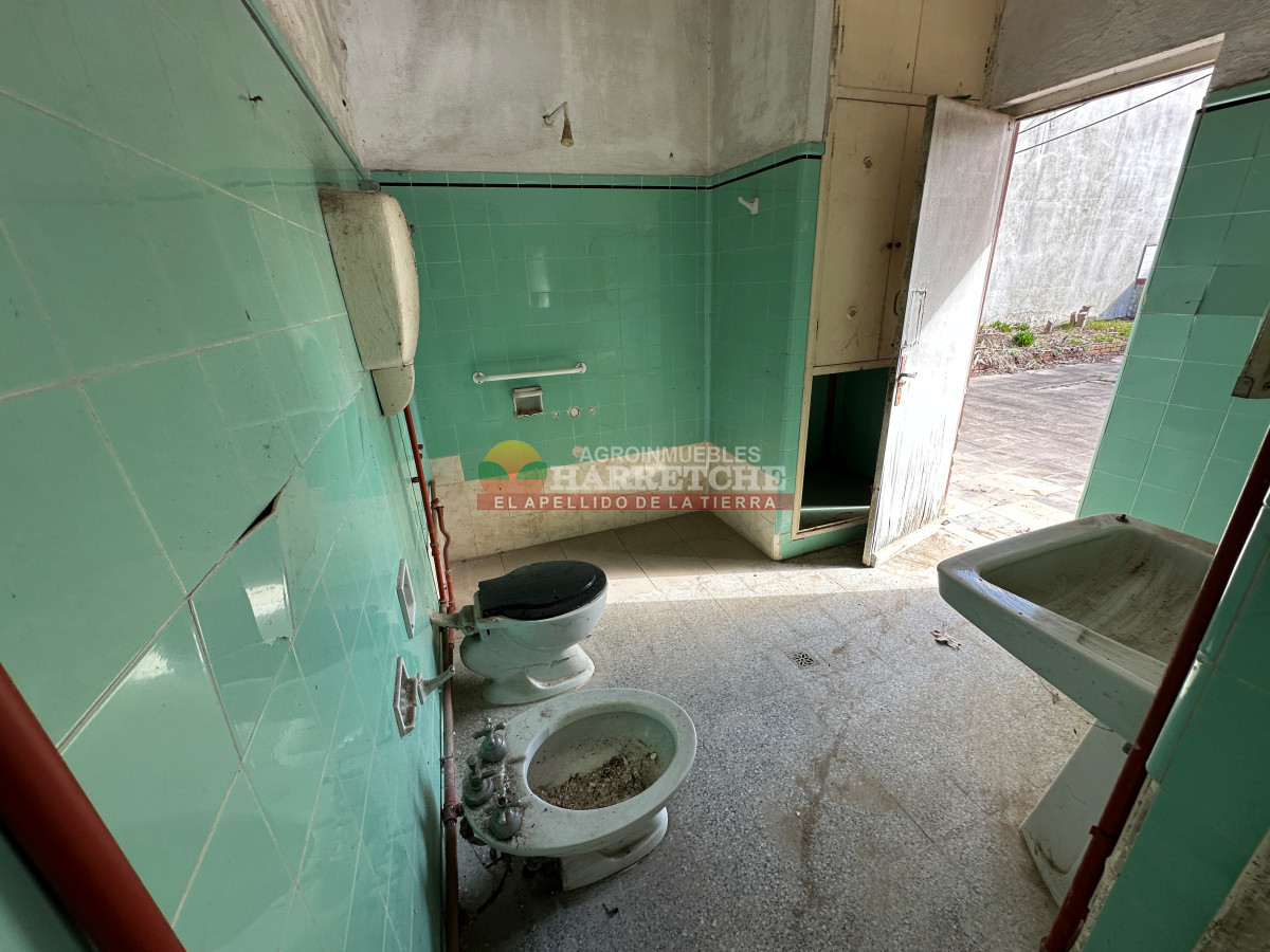 Casa ID.477 - Casa en venta Las Piedras, ideal para inversores, céntrica.