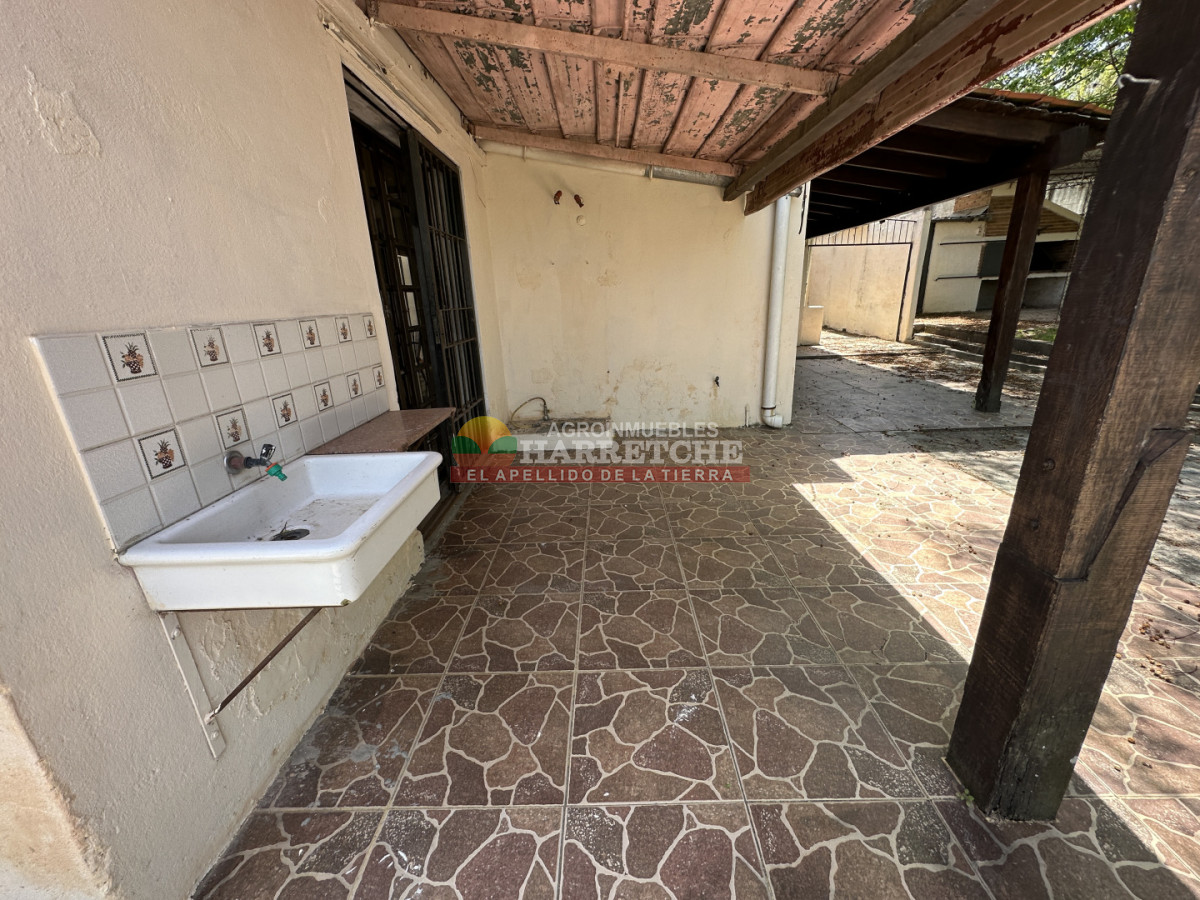 Casa ID.496 -  Casa en venta en Progreso, 3 dorm, 3 baños, cochera y parrillero! 
