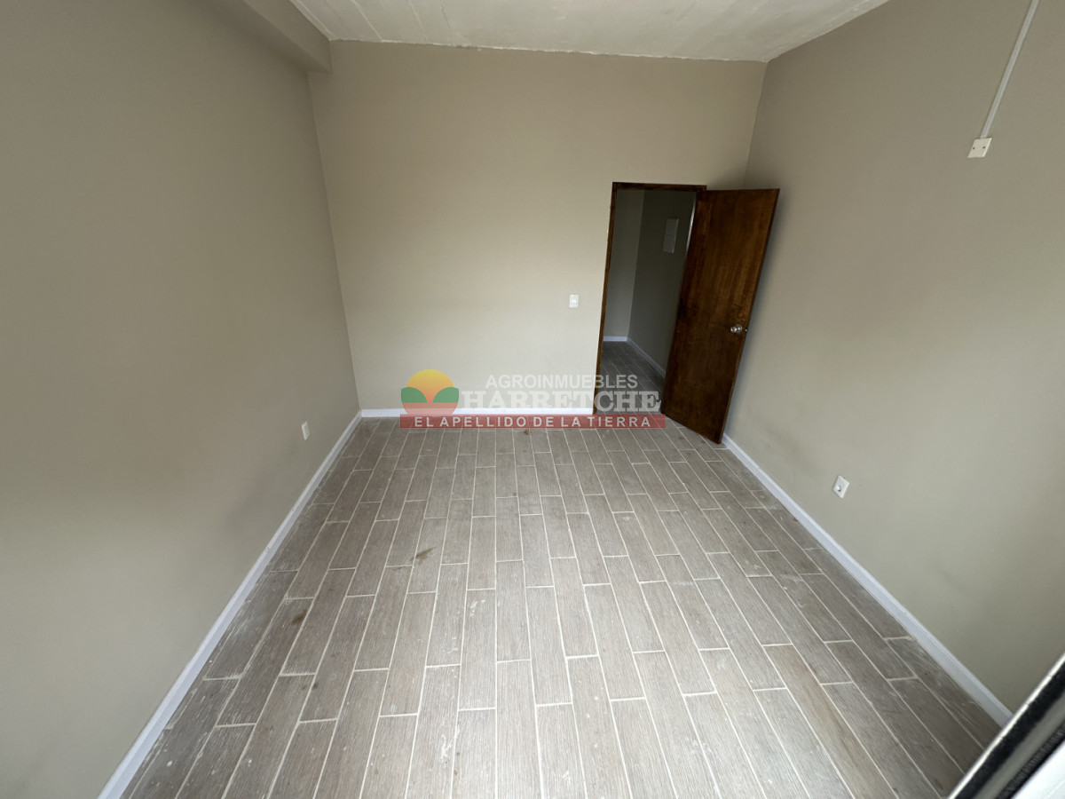 Casa ID.506 - Alquiler en Progreso, céntrico, 1 dormitorio, patio! Unidad 002  