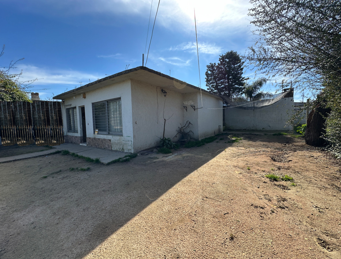 Casa en Progreso, 2 dormitorios, muy bien ubicada!