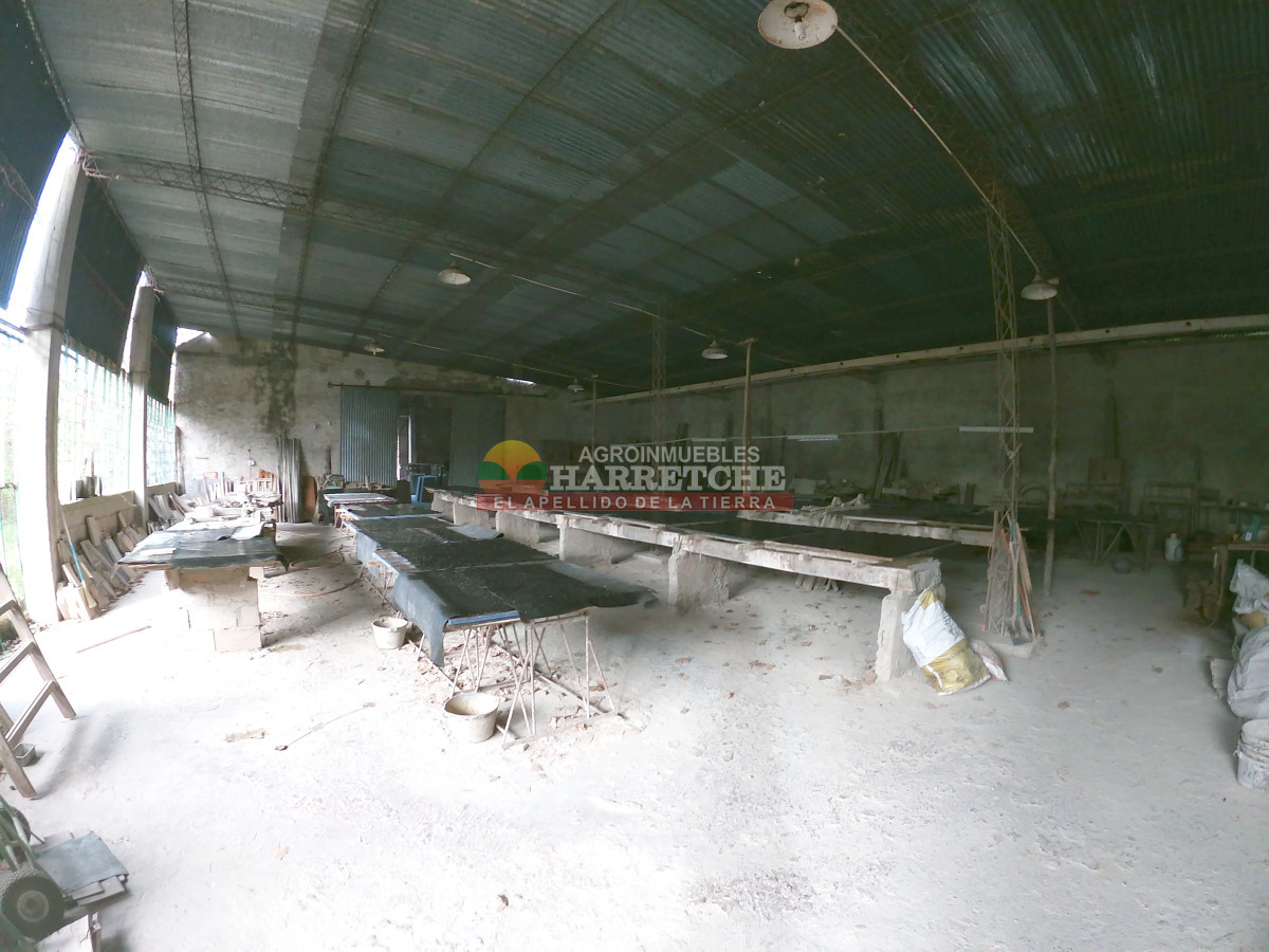 Galpón ID.465 - Alquilo galpón, 600 m2 techados, a 10 minutos de Atlántida.
