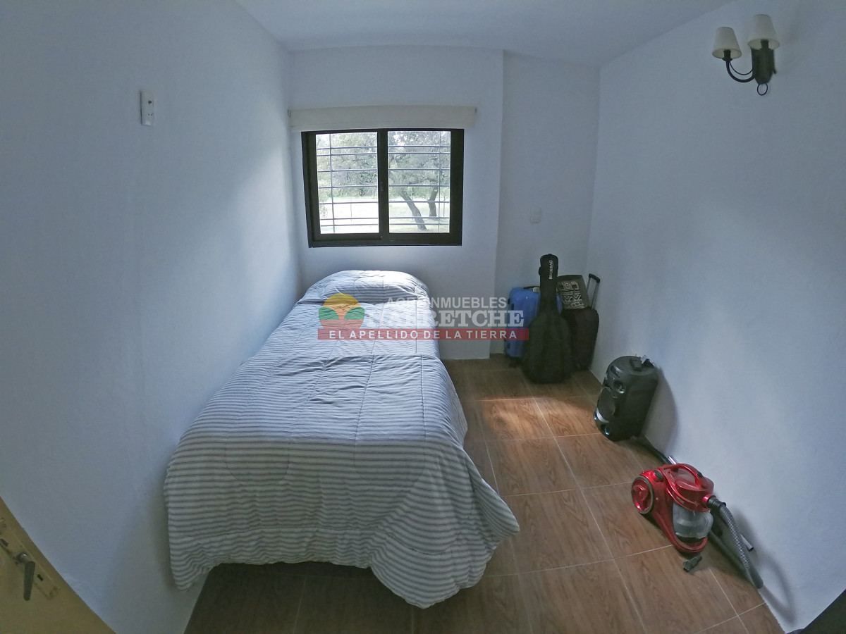 Chacra ID.438 - Chacra en Las Violetas, 2 has con casa, barbacoa, piscina