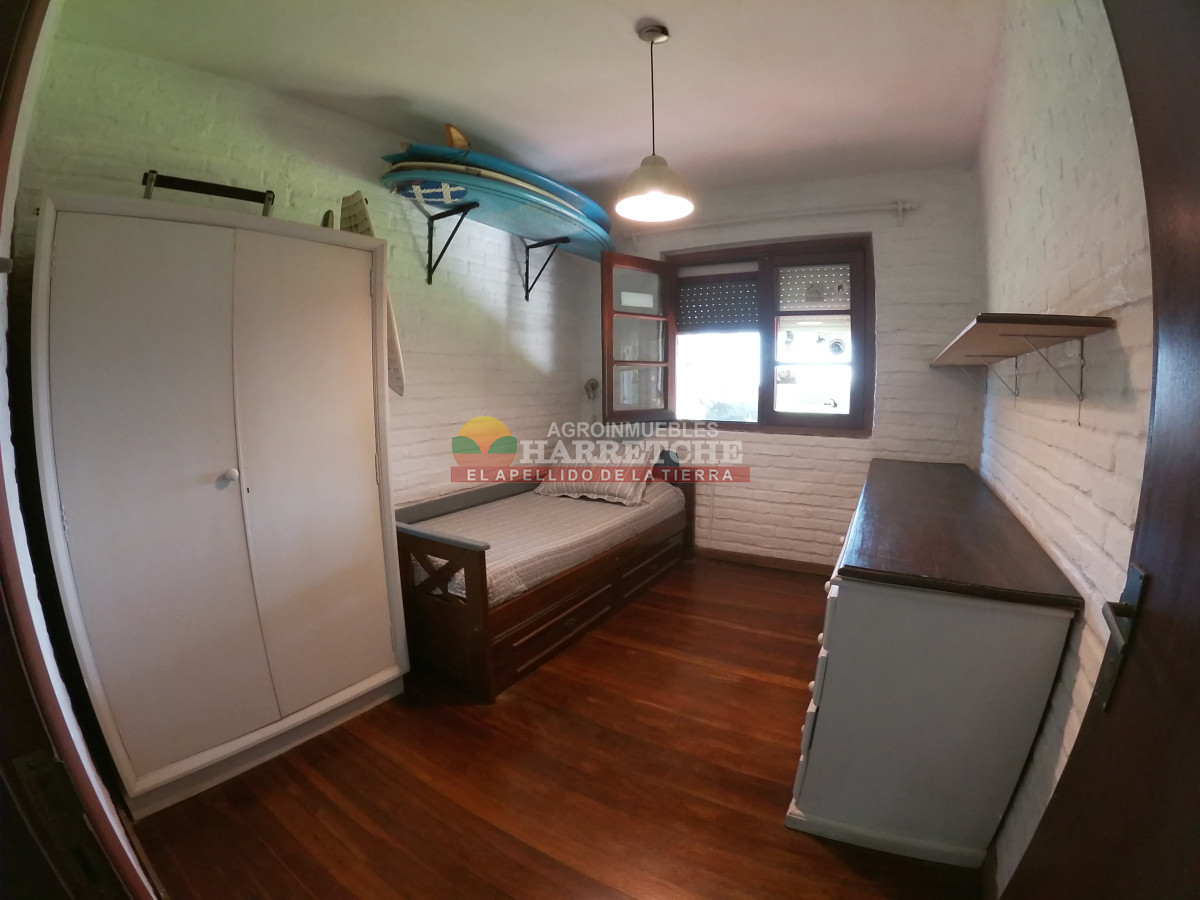 Chacra ID.446 - Chacra en Melilla, 3 has, hermoso casco, caballerizas, galpones, piscina