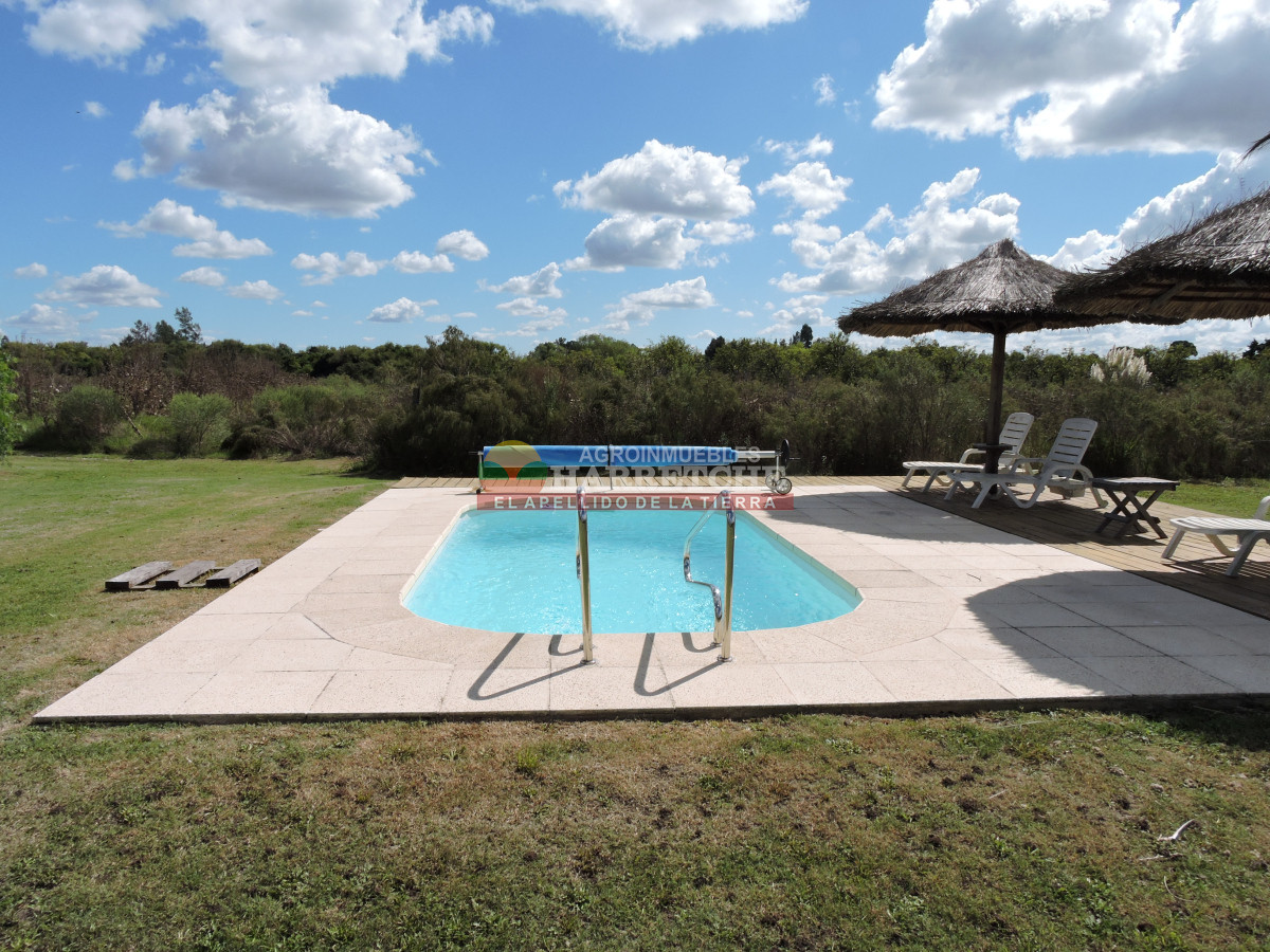 Chacra ID.438 - Chacra en Las Violetas, 2 has con casa, barbacoa, piscina