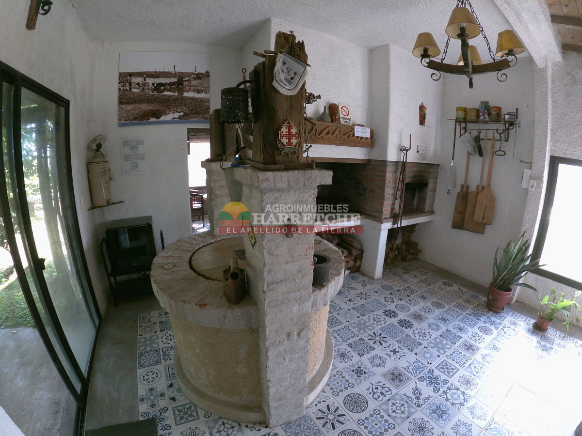 Chacra ID.438 - Chacra en Las Violetas, 2 has con casa, barbacoa, piscina