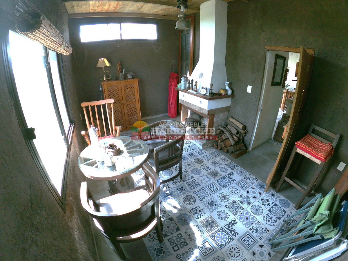 Chacra ID.438 - Chacra en Las Violetas, 2 has con casa, barbacoa, piscina