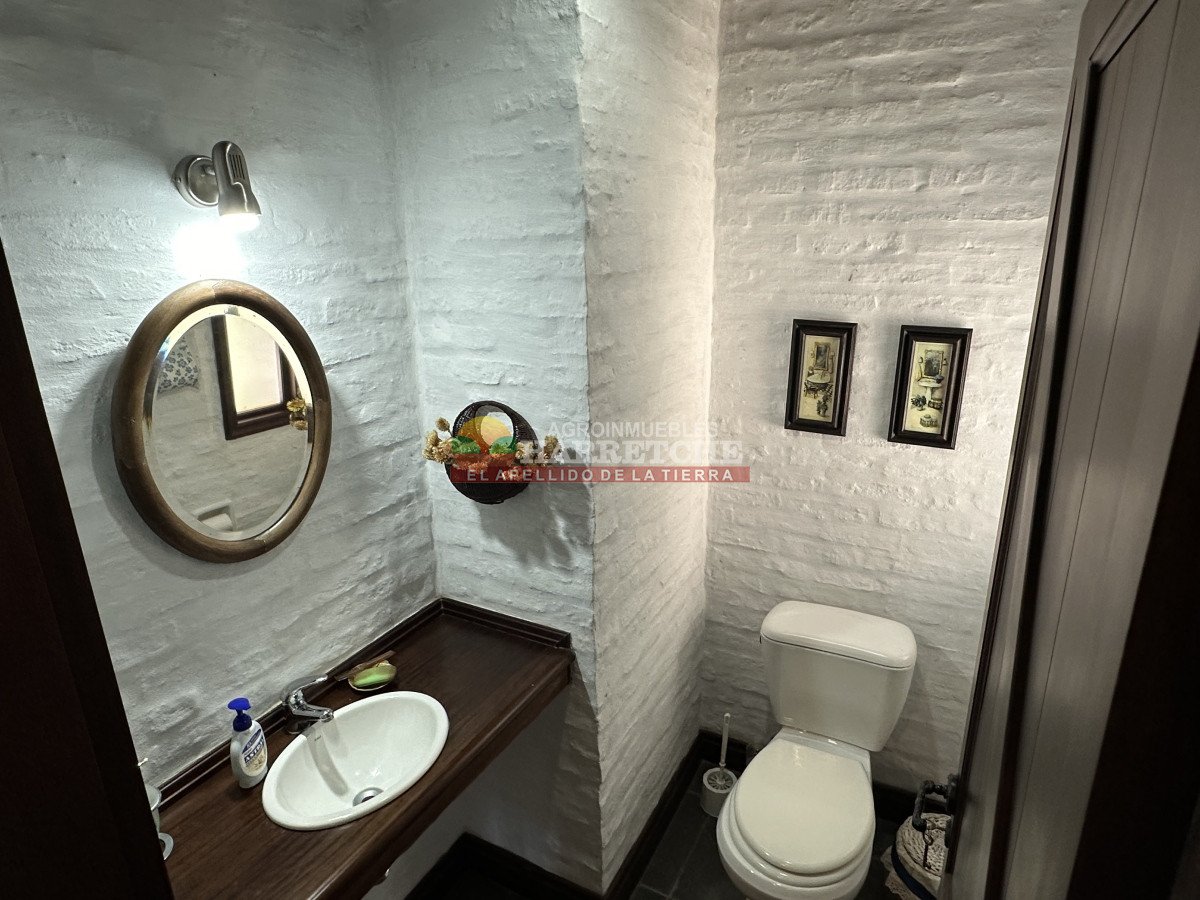 Chacra ID.474 - Campo de Olivos en venta, con fábrica de aceite y casa de ensueño