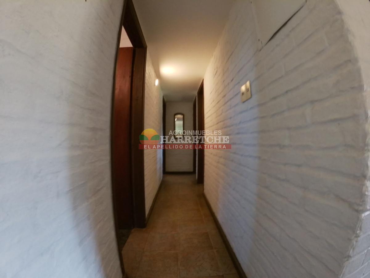 Chacra ID.446 - Chacra en Melilla, 3 has, hermoso casco, caballerizas, galpones, piscina