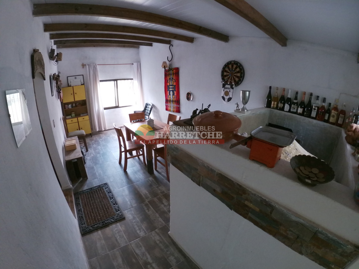 Chacra ID.438 - Chacra en Las Violetas, 2 has con casa, barbacoa, piscina