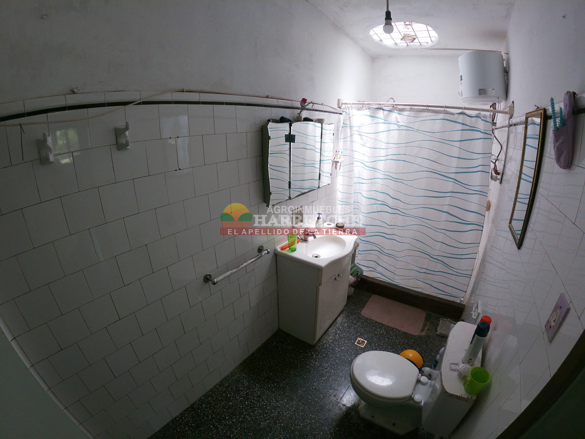 Chacra ID.431 - Chacra en Los Cerrillos, 5.7 has, Casa, barbacoa, galpones. 