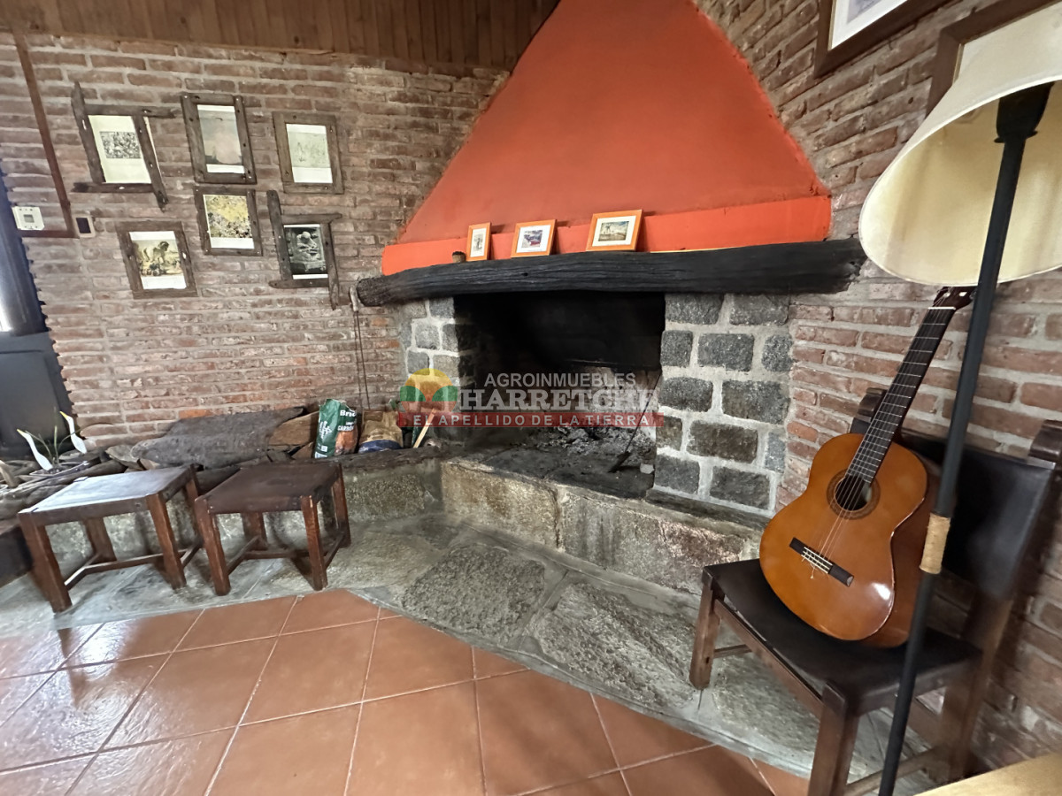 Chacra ID.536 - Chacra en Villa Nueva, hermosa casa, 4 dorm, 2 baños, amplios espacios