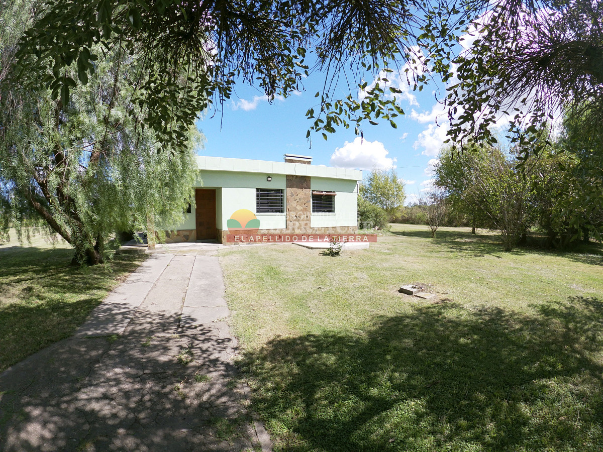 Chacra ID.438 - Chacra en Las Violetas, 2 has con casa, barbacoa, piscina
