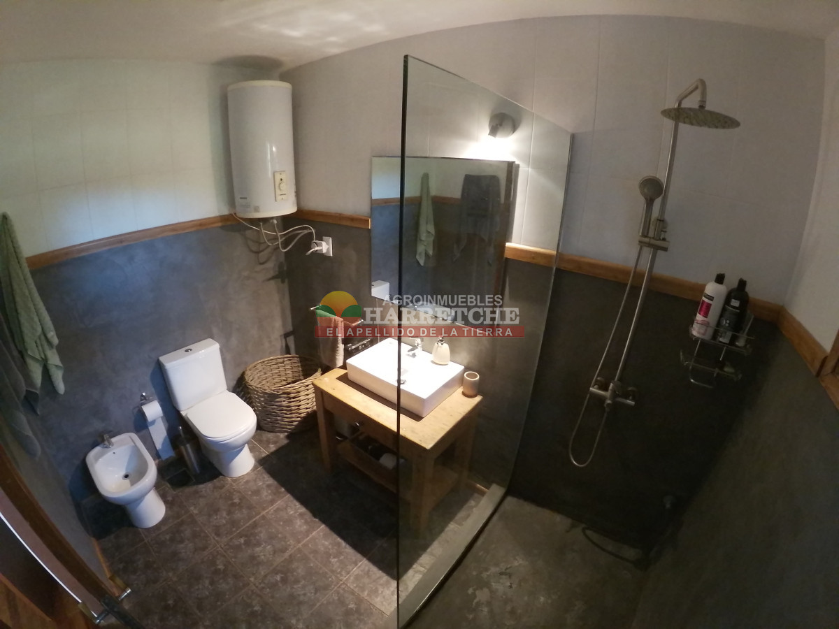 Chacra ID.446 - Chacra en Melilla, 3 has, hermoso casco, caballerizas, galpones, piscina