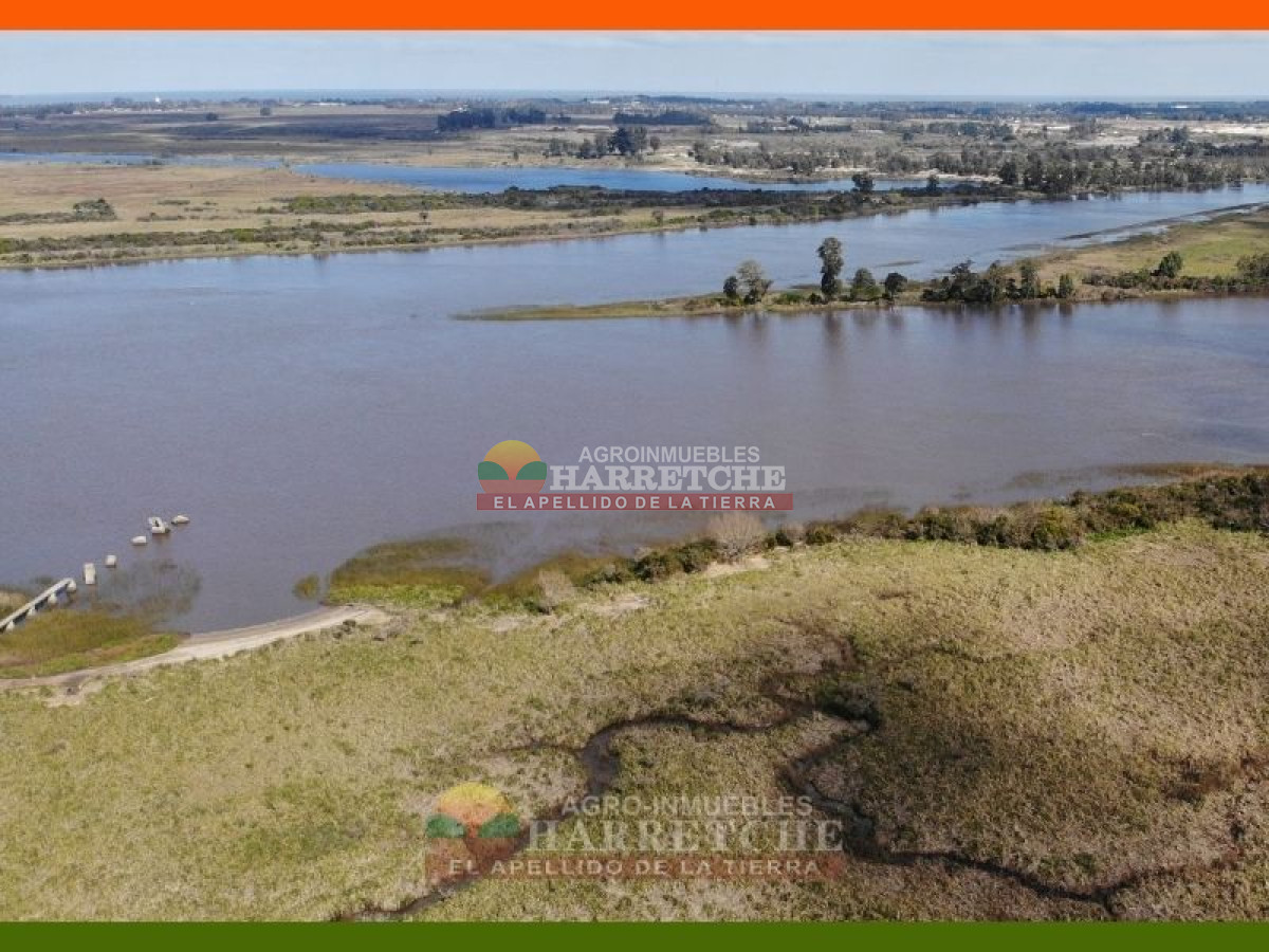 Chacra ID.144 - Campo, 69 has, Las Brujas con costa al Rio Santa Lucia, Casco, varias construcciones