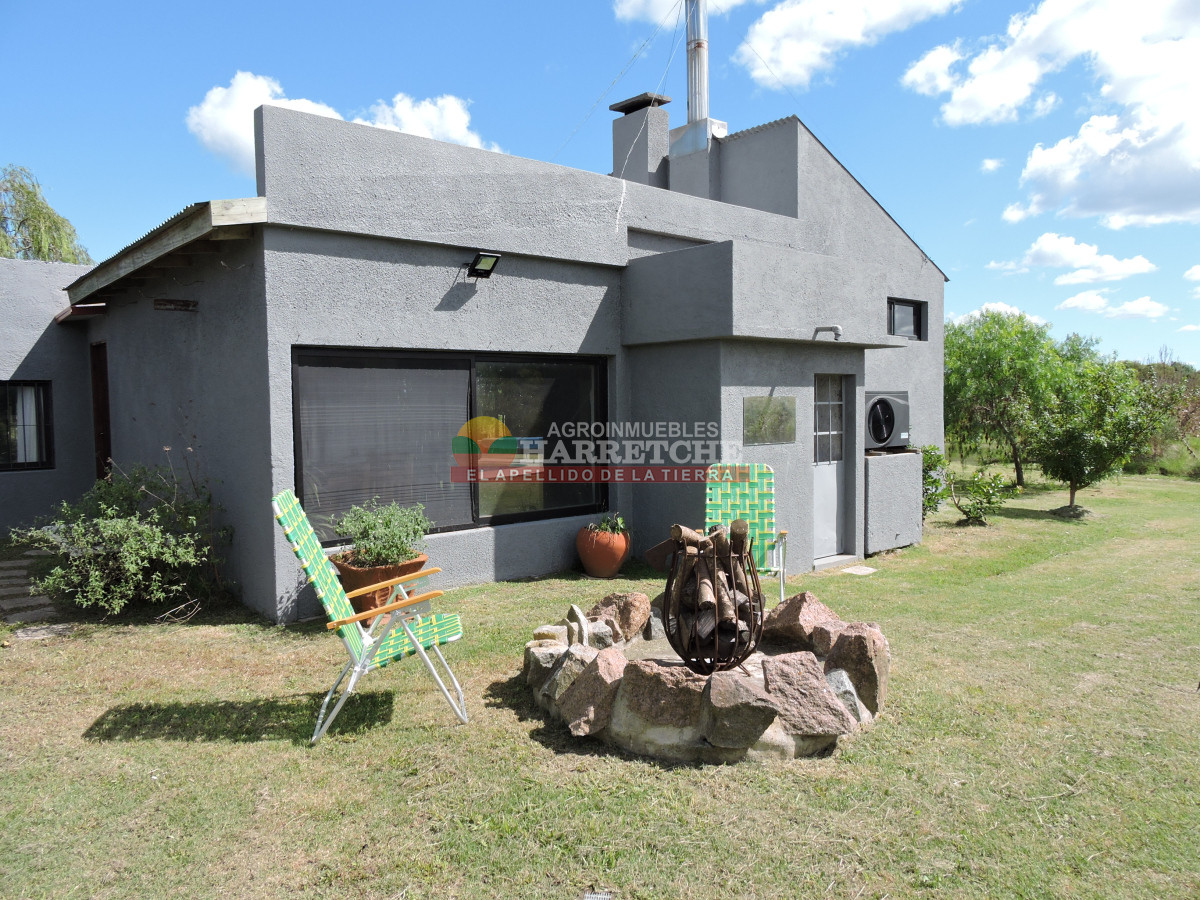 Chacra ID.438 - Chacra en Las Violetas, 2 has con casa, barbacoa, piscina