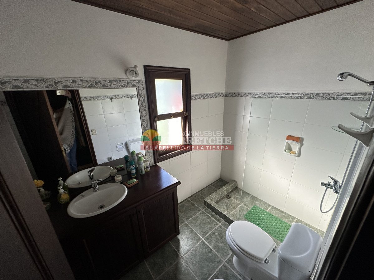 Chacra ID.474 - Campo de Olivos en venta, con fábrica de aceite y casa de ensueño