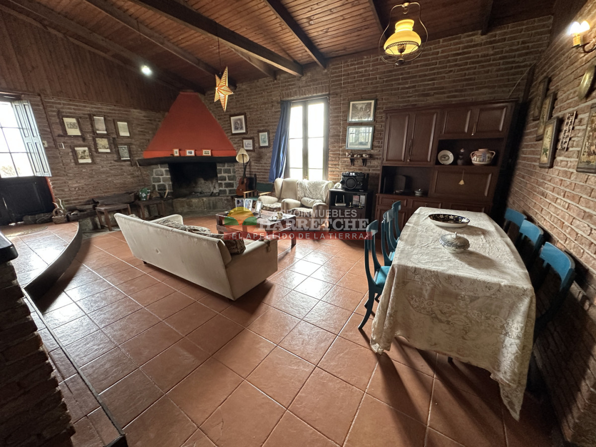 Chacra ID.536 - Chacra en Villa Nueva, hermosa casa, 4 dorm, 2 baños, amplios espacios