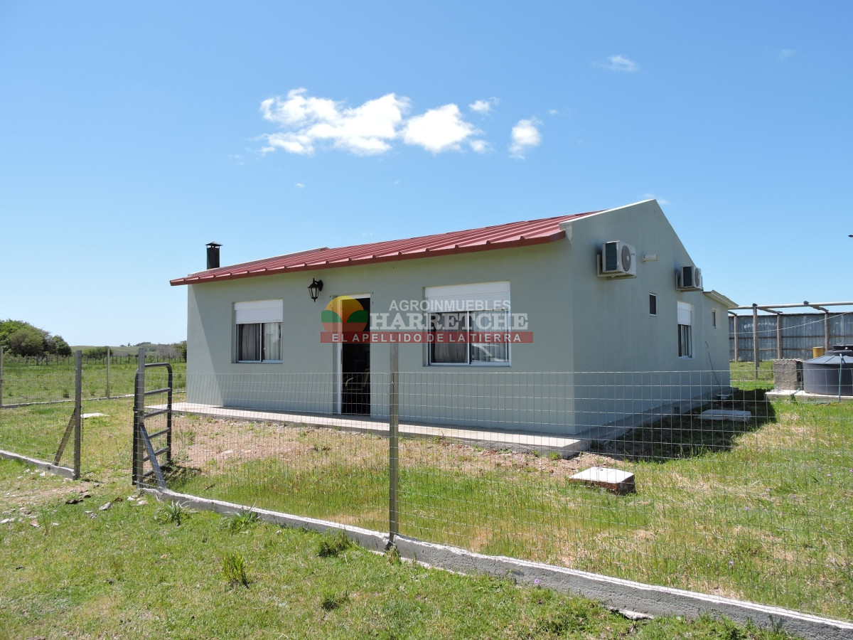 Campo Ref.345 - Campo en venta 19 has en Tapia, 2 casas, tajamares, a 15 min de San Jacinto! 