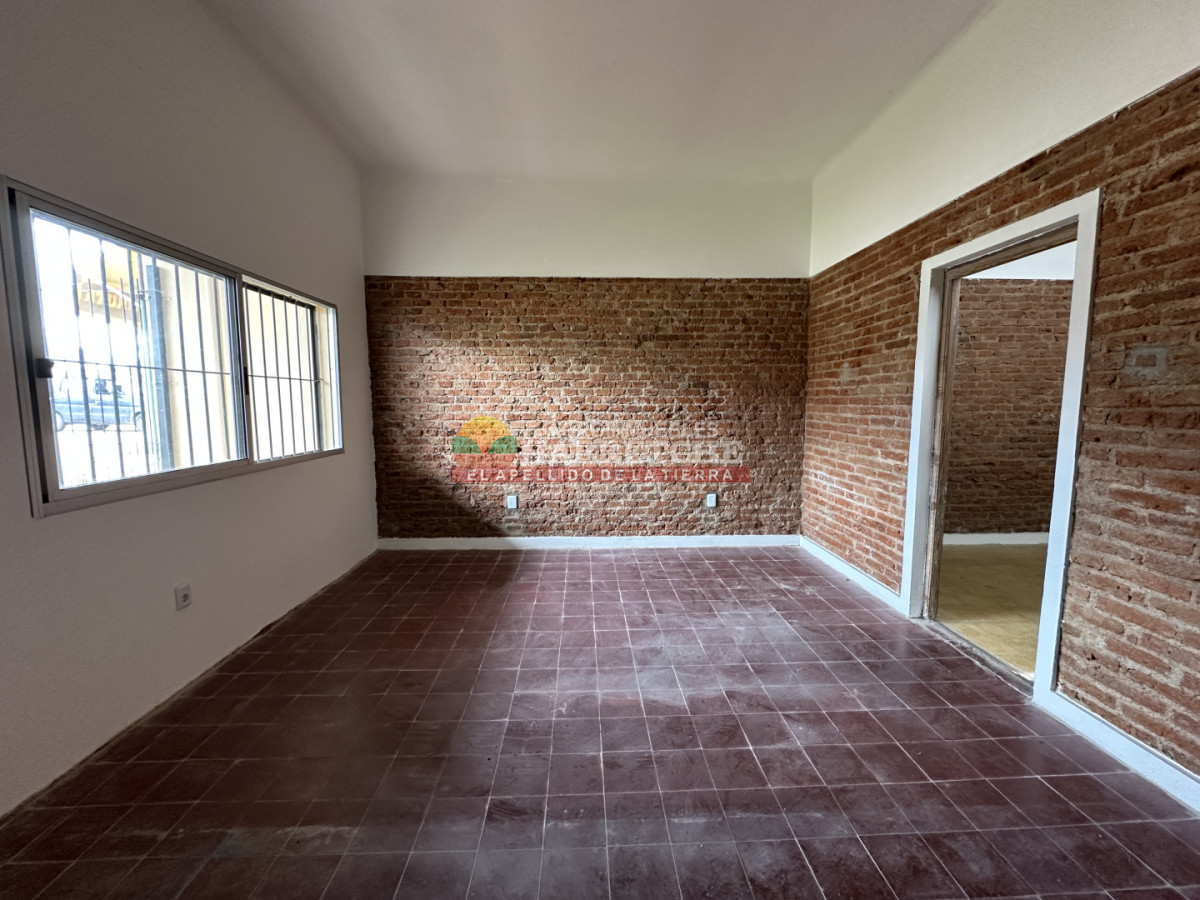 Local Comercial ID.510 - Local en Progreso, sobre Av. Artigas. Apto oficinas! 