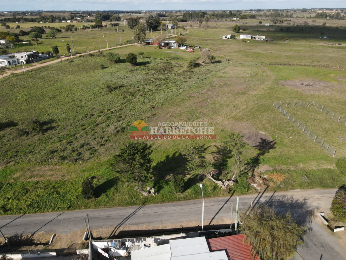 Terreno ID.525 - Terreno en Jardín de los Manzanos, Progreso, ideal para comercio 690 m2 sin construcciones.