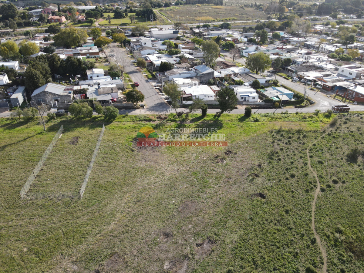 Terreno ID.525 - Terreno en Jardín de los Manzanos, Progreso, ideal para comercio 690 m2 sin construcciones.