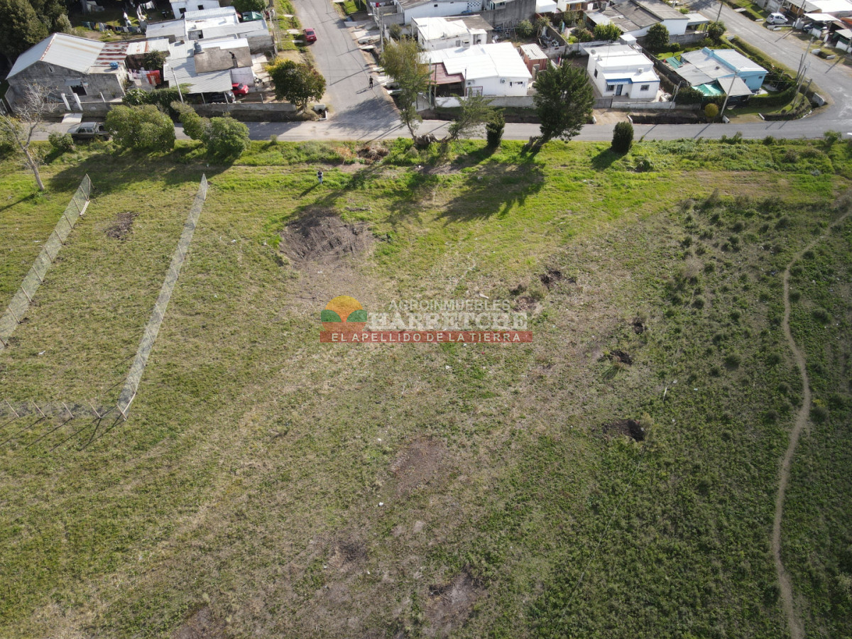 Terreno ID.525 - Terreno en Jardín de los Manzanos, Progreso, ideal para comercio 690 m2 sin construcciones.