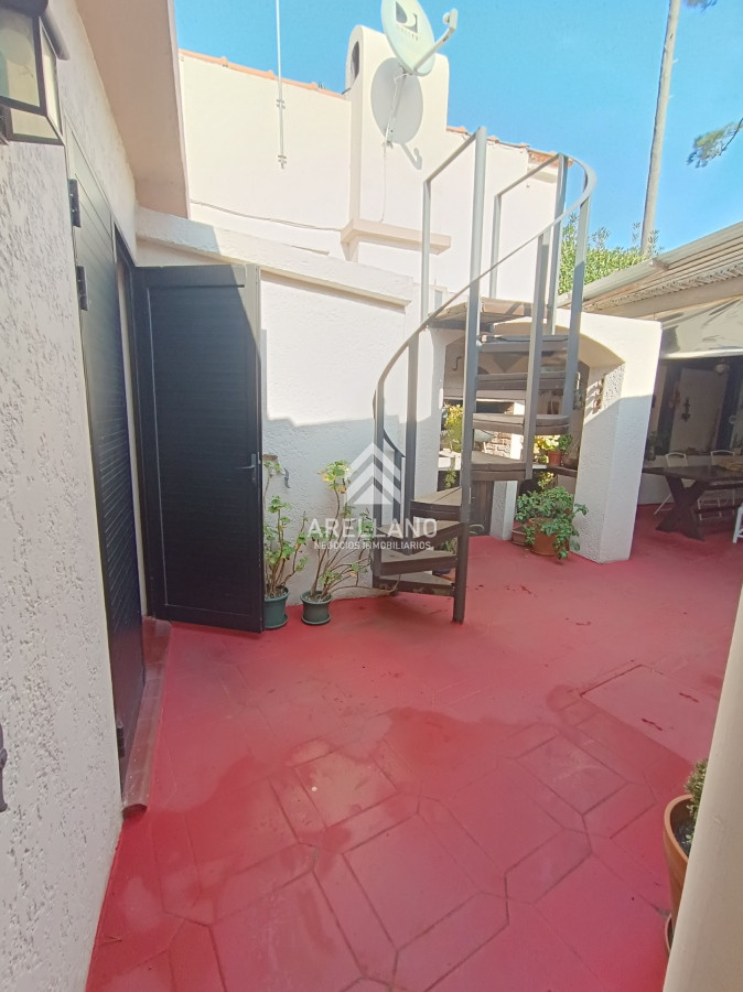 Casa ID.4014 - 3 dormitorios y dependencia, playa mansa