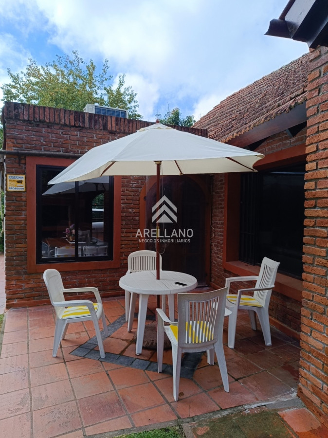 Casa ID.3215 - Hernmoso y robusto Chalet en Jardines de cordoba