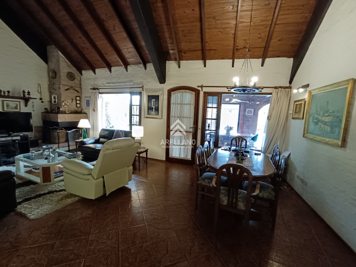 Casa ID.3215 - Hernmoso y robusto Chalet en Jardines de cordoba