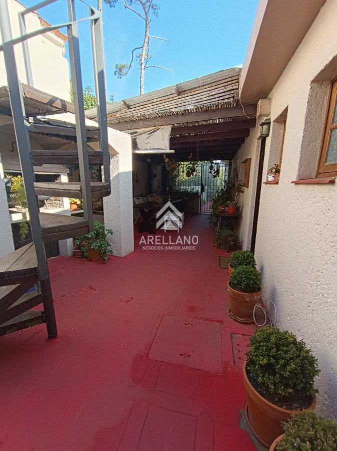 Casa ID.4014 - 3 dormitorios y dependencia, playa mansa