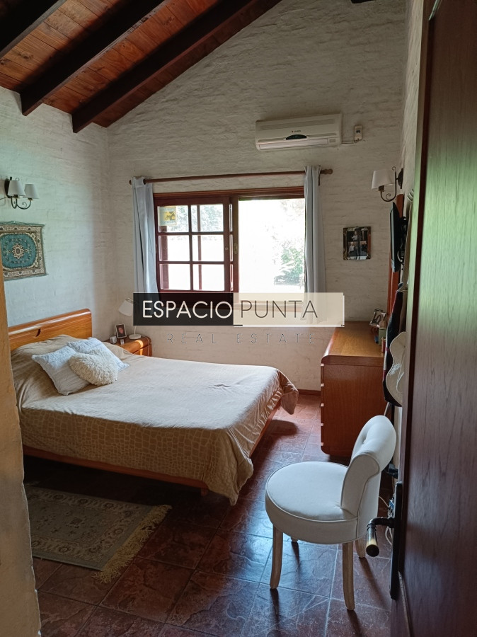 Casa ID.255 - Hernmoso y robusto Chalet en Jardines de cordoba