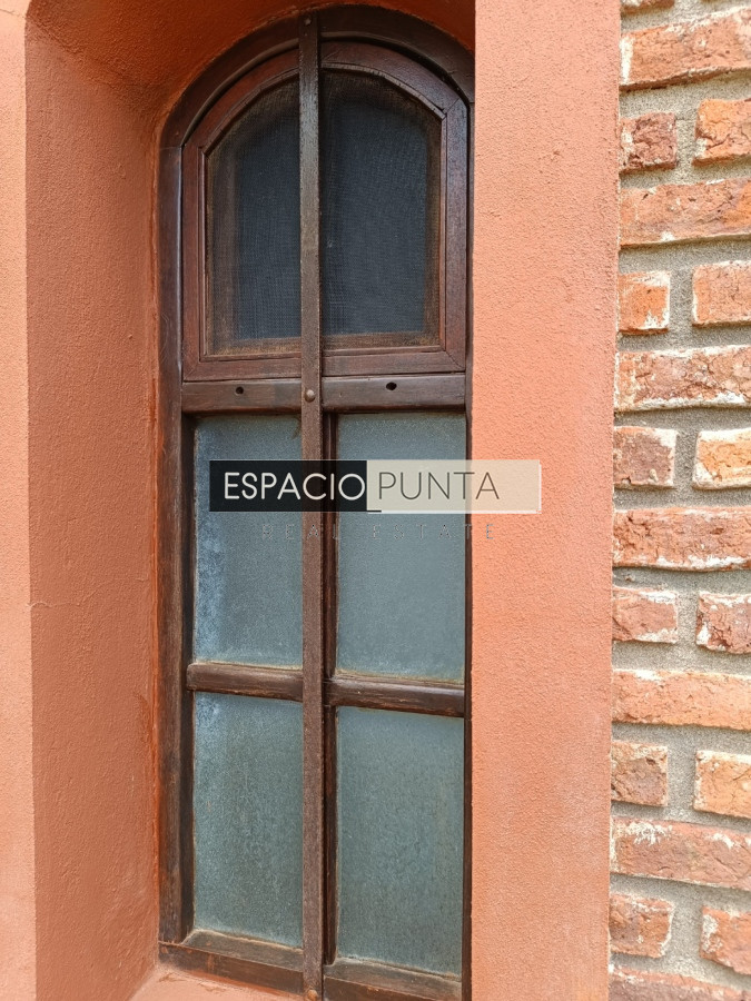 Casa ID.255 - Hernmoso y robusto Chalet en Jardines de cordoba