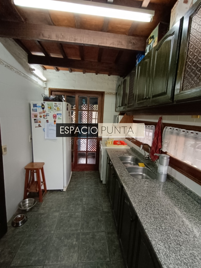 Casa ID.255 - Hernmoso y robusto Chalet en Jardines de cordoba