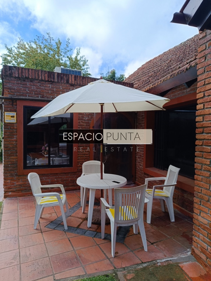 Casa ID.255 - Hernmoso y robusto Chalet en Jardines de cordoba