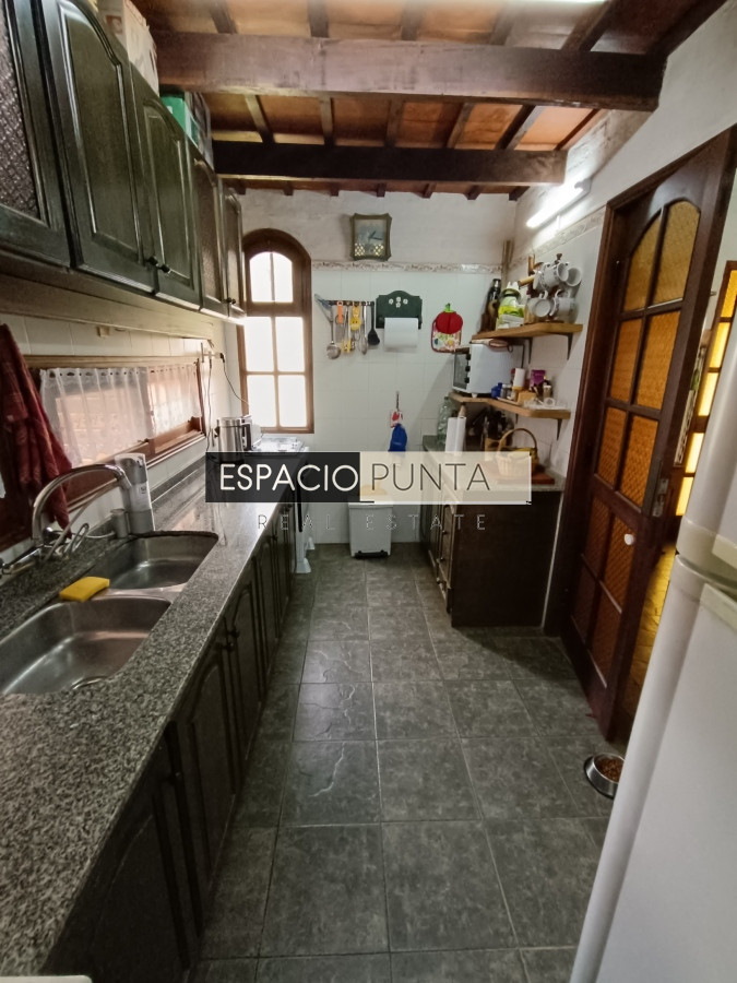 Casa ID.255 - Hernmoso y robusto Chalet en Jardines de cordoba