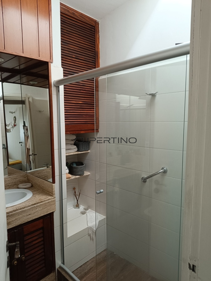 Chalet a 1 cuadra de playa mansa. — foto 16