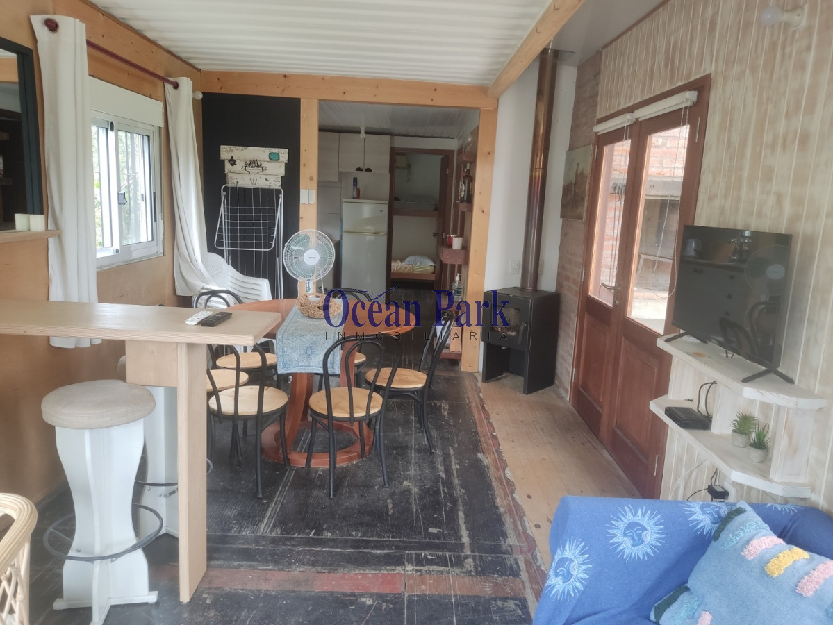 Casa ID.197 - Alquiler Anual, agradable entorno y a pasos del mar.
