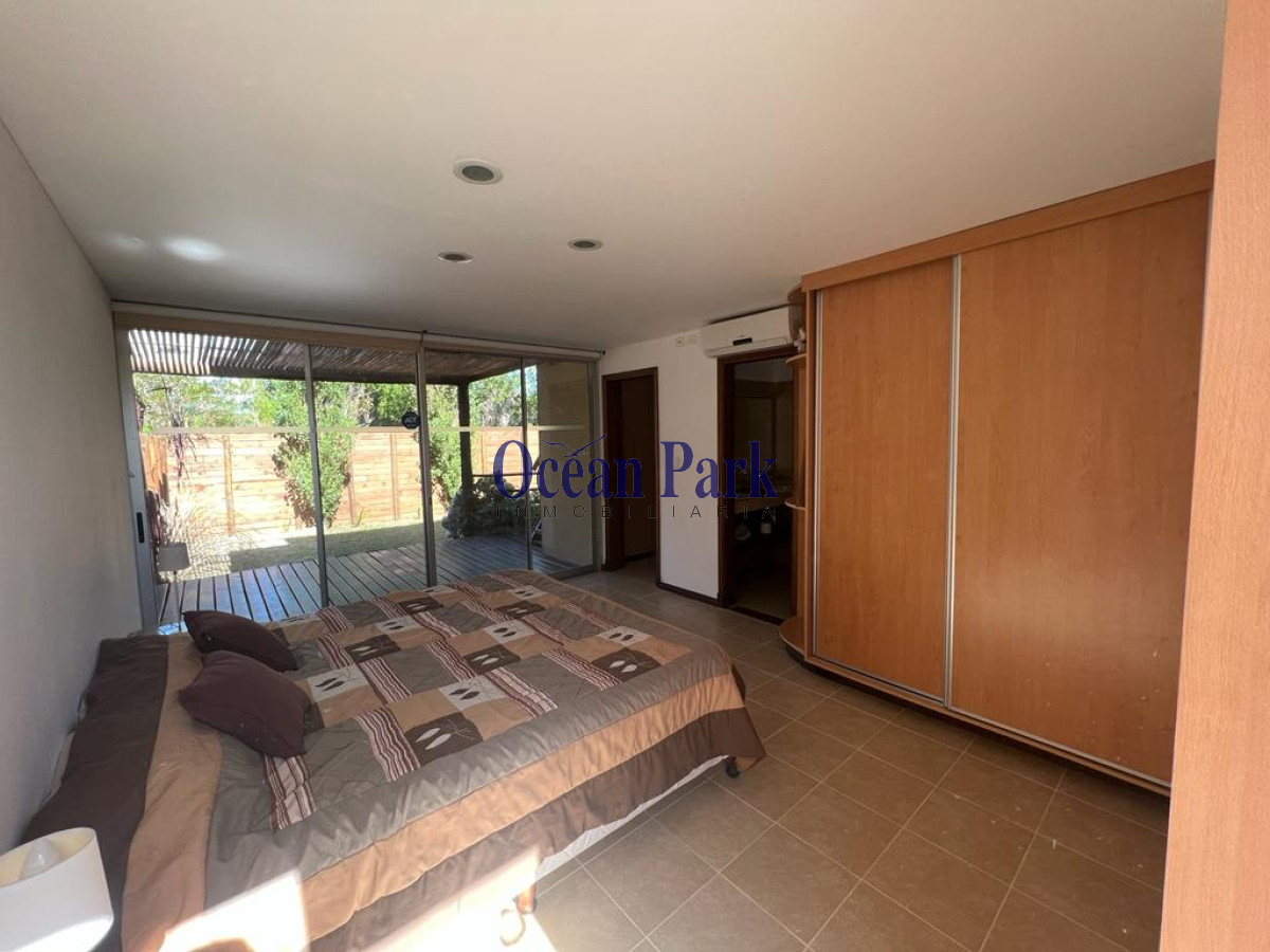 Casa ID.17 - Chalet a pasos del mar. Amplia, Piscina - Loto de Cristal