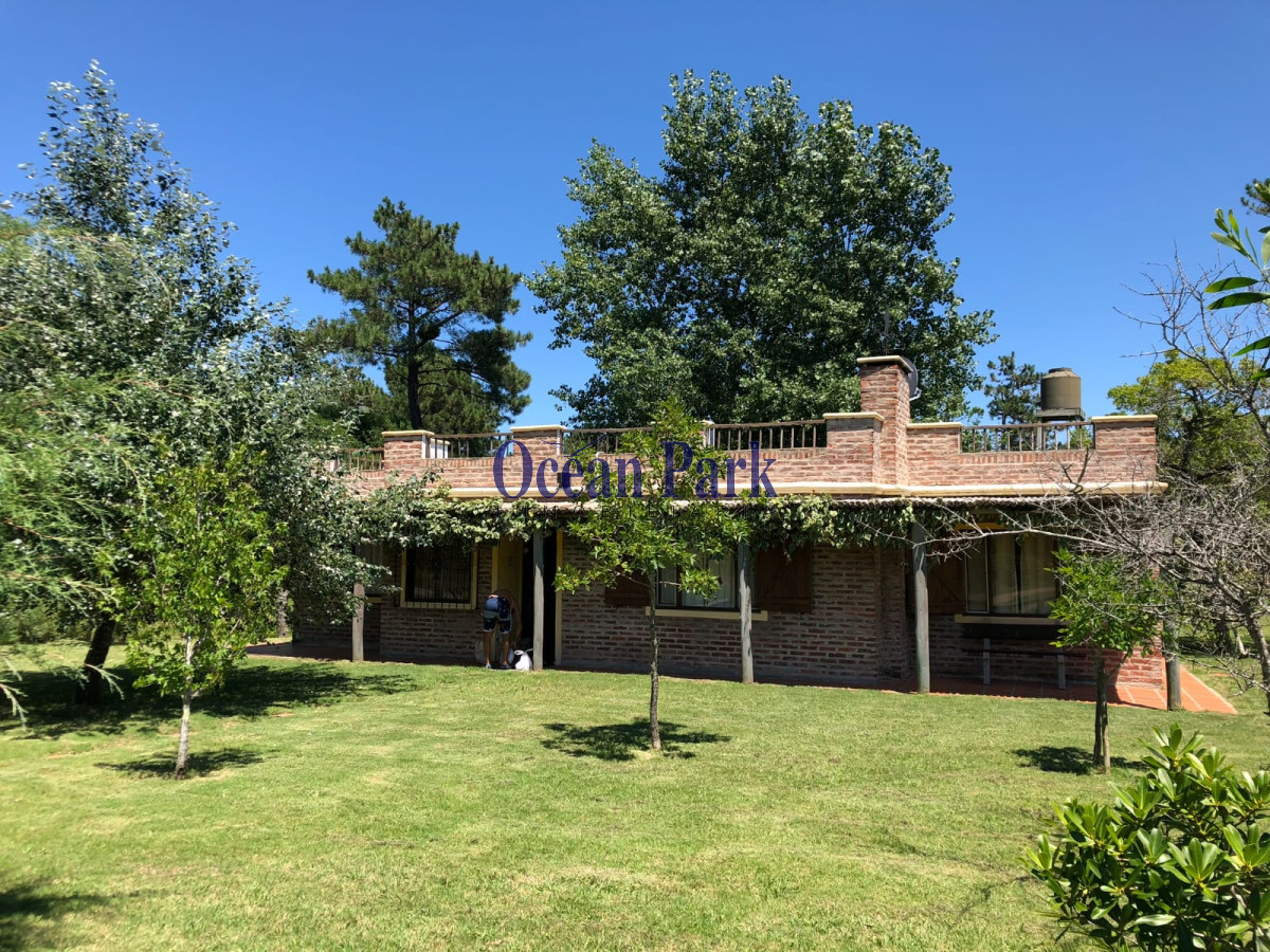 Casa ID.199 - Hermoso chalet en venta