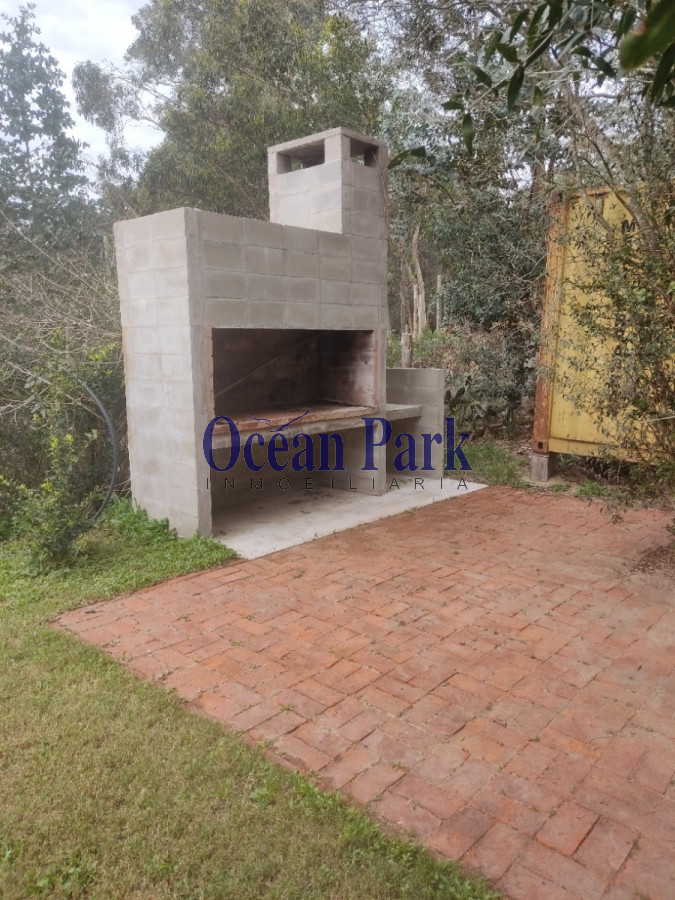 Casa ID.197 - Alquiler Anual, agradable entorno y a pasos del mar.